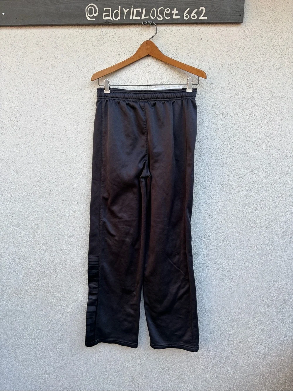 Puma Black Athletic Track Pants with Silver Logo  Kids Unisex Size XL - Picture 8 of 15